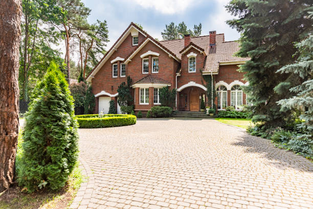 Best Driveway Paving Contractor  in Helena Valley Southeast, MT